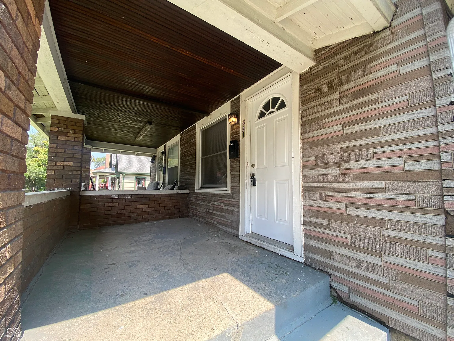 2 bed, 1.0 bath, 726 sqft, $999 — Photo 3
