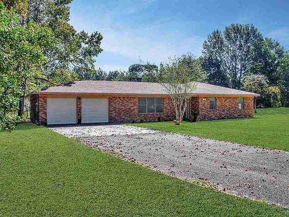2nd image of 70 Dogwood Ln