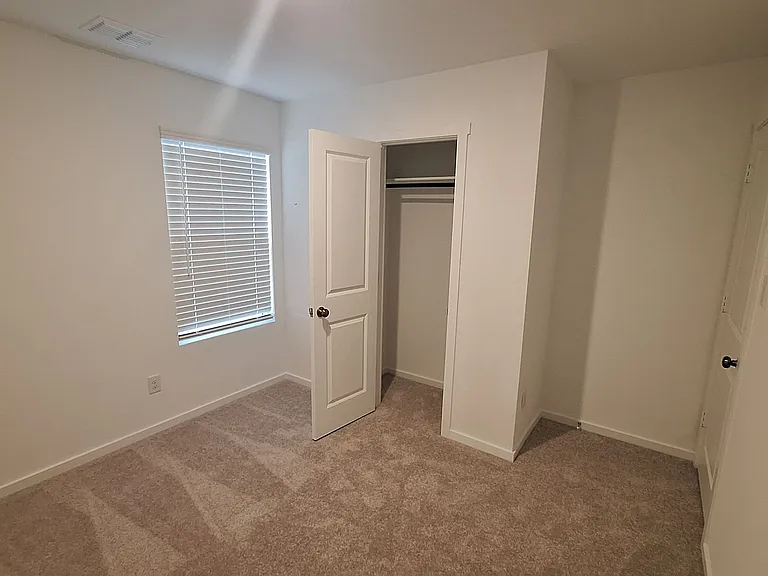 12176 Morgan Dr — Photo 12