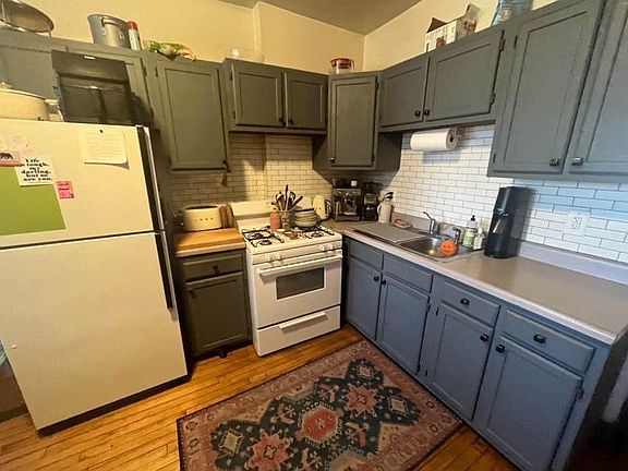 2nd image of 1936 W Superior St #2