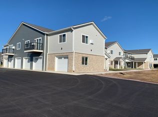921 Adams Ct #705, Baraboo, WI 53913