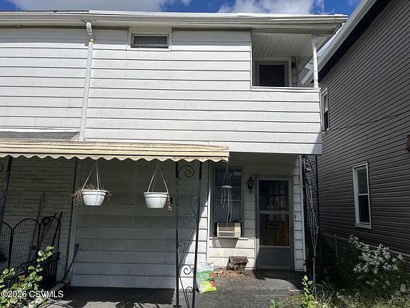 2nd image of 324 W 3rd St