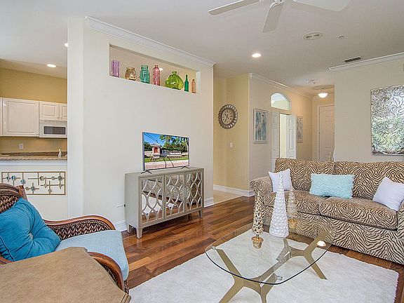 5th image of 760 Tarpon Cove Dr APT 103