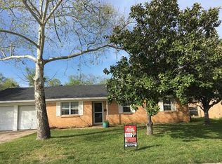 115 SE Harris St, Burleson, TX 76028