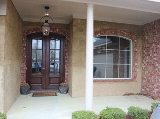 303 Pineneedle Dr, Brandon, MS 39047