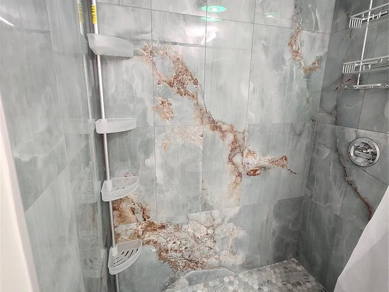 15414 Avalon Ave #2 — Photo 17