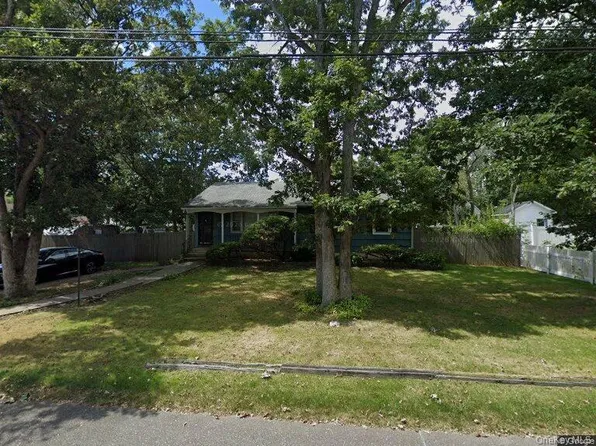 154 N 24th Street, Wyandanch, NY 11798