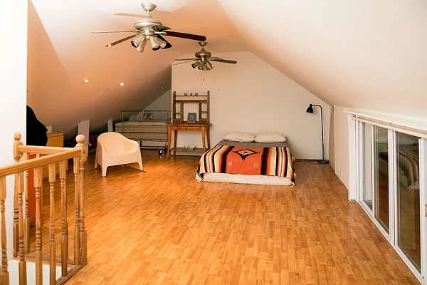 Sold by CENTURY 21 Full Service Realty | media 26
