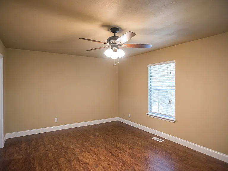 2096 E Honeysuckle Ln — Photo 14