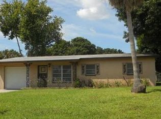 713 Bayshore Dr, Tarpon Springs, FL 34689