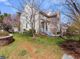 46303 Summerhill Pl, Sterling, VA 20165