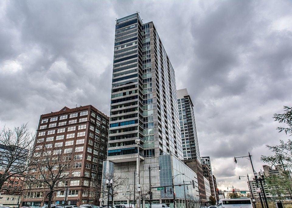 1st image of 611 S Wells St #2109