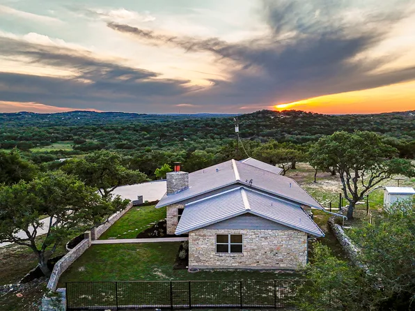 935 SPRING BRANCH RD, Spring Branch, TX 78070