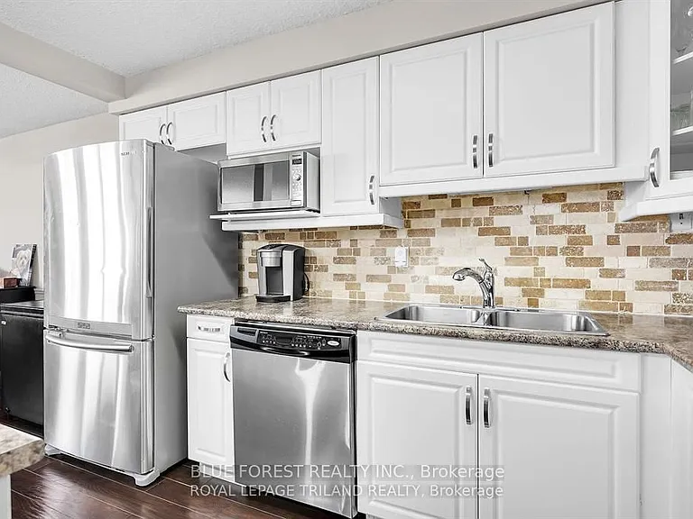 363 Colborne St #1006 — Photo 6