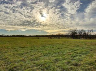 263 West St, Louisburg, KS 66053