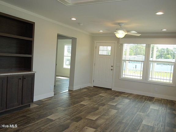 5th image of 880 Yaupon Drive SW
