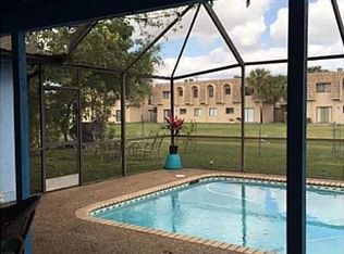 10869 NW 21st Pl, Coral Springs, FL 33071