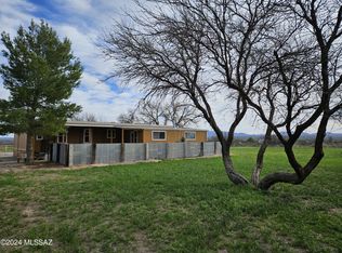 396 W Four Feathers Ln, Benson, AZ 85602