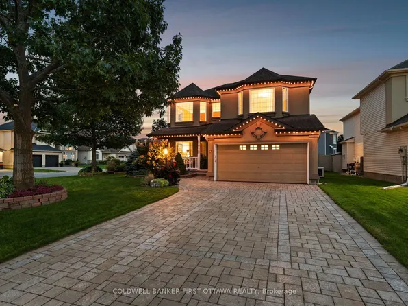 58 Golflinks Dr, Ottawa, ON K2J 5L8