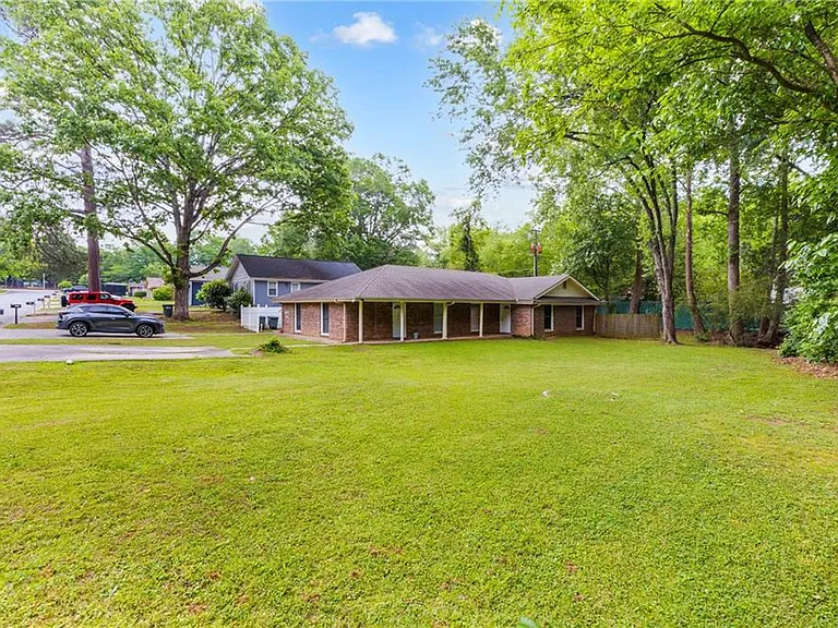 834 Wilson Cir SW — Photo 19