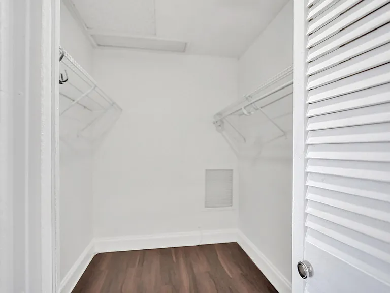 2640 Garden Dr S #301 — Photo 30
