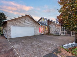 3625 NE Surf Ct, Lincoln City, OR 97367
