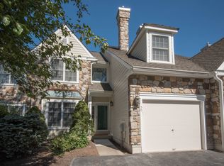 50 Longview Cir, Berwyn, PA