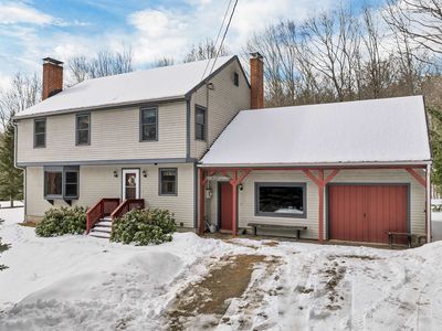 59 Waukewan Road, New Hampton, NH, 03256