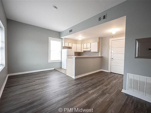 3rd image of 522 Fletcher Ave APT 205