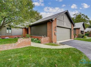 29 Abbey Rd, Perrysburg, OH 43551