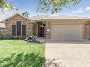 1203 Martinsville Ln, College Station, TX 77845