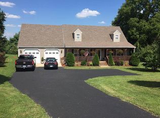 655 Pleasant Hill Dr, Harrodsburg, KY 40330