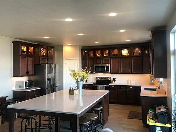 2nd image of 2672 S Shorewood Dr
