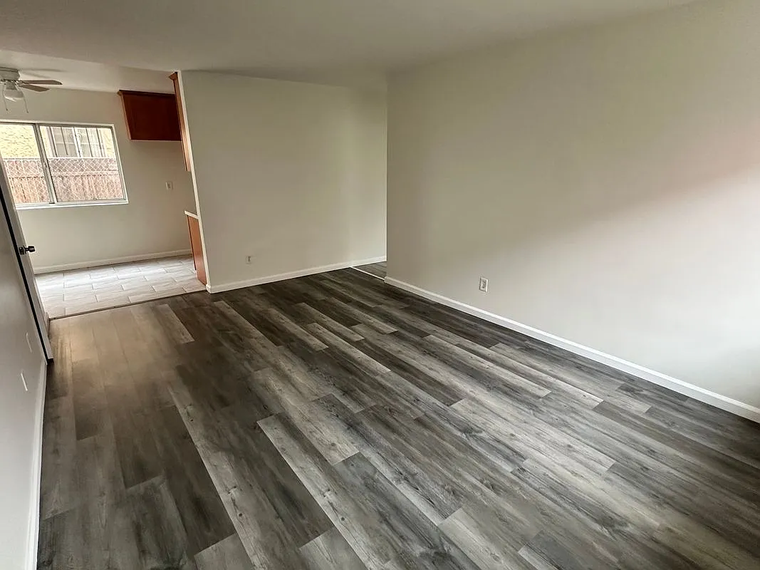 2 bed, 1.0 bath, 700 sqft, $2,595 — Photo 2