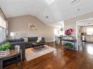 15130 25th Ave, Flushing, NY 11357