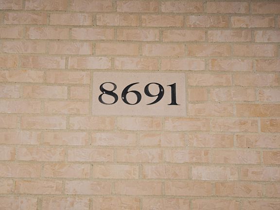 5th image of 8691 Saddlewood Dr