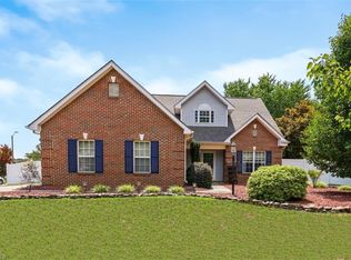 1080 Somerset Crossing Ln, Kernersville, NC 27284