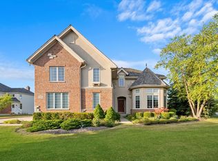 500 Haddington Cir, Inverness, IL 60010