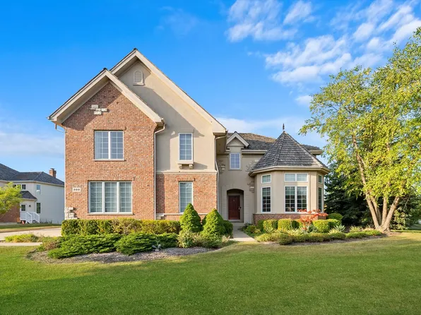 500 Haddington Cir, Inverness, IL 60010