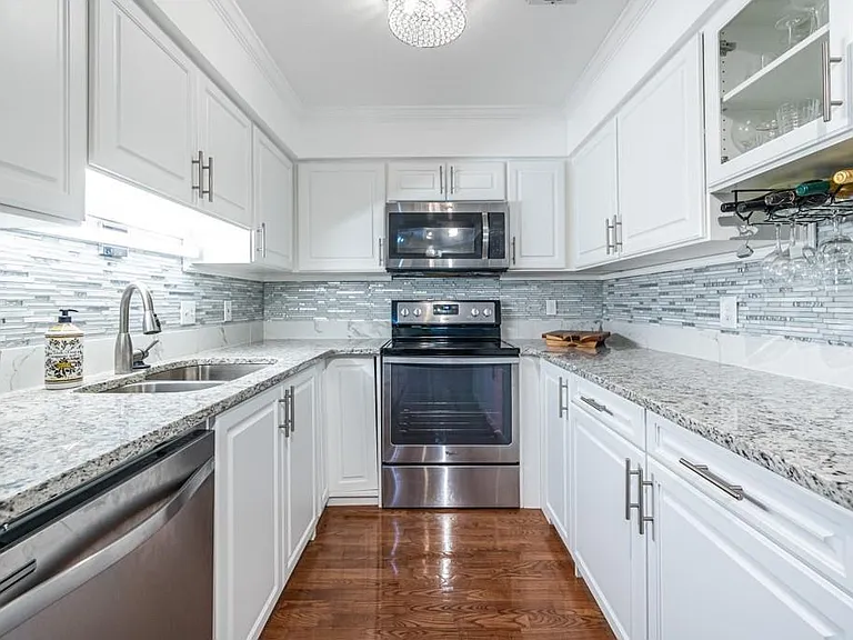 27301 Plantation Dr NE #301 — Photo 10