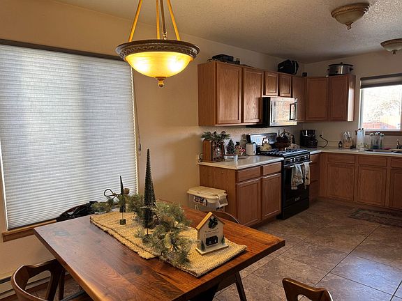 5th image of 360 N 9th St