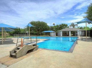 2927 Southdown Dr, Pearland, TX 77584
