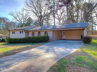 863 Denise Ct, Stone Mountain, GA 30087