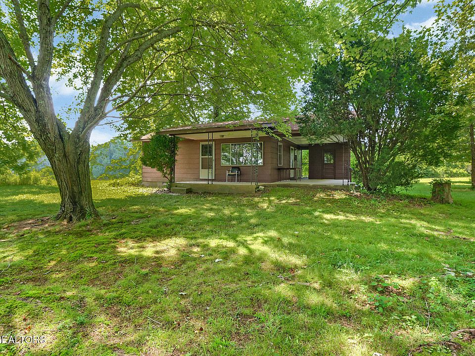 22nd image of 1230 Deep Draw Rd