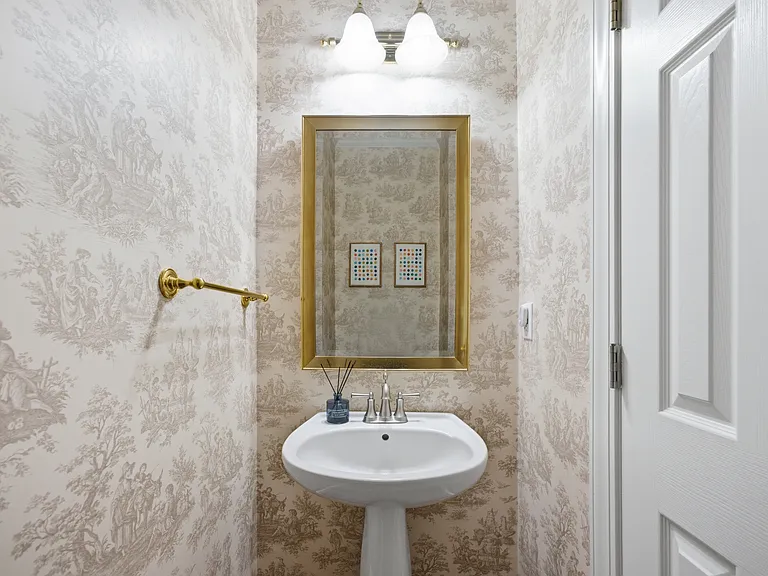5008 Highland Oaks Ct SE — Photo 20