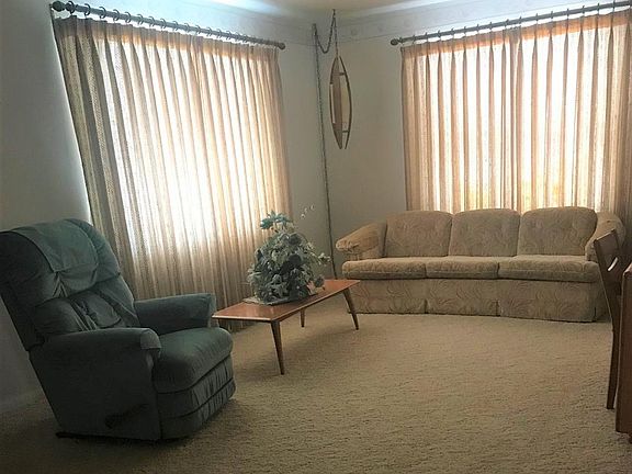 2nd image of 812 Garfield Ave