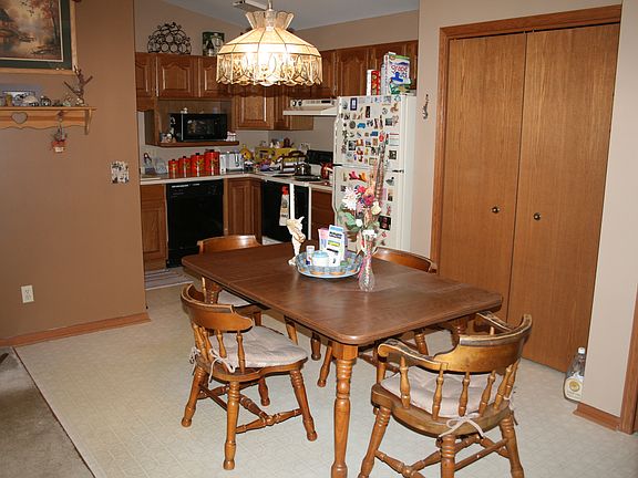 3rd image of 239 Minz Park Cir APT 3