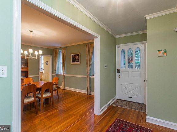 5th image of 425 E Mount Pleasant Ave