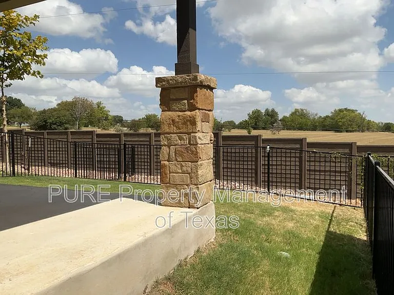 2208 Cornfield Dr #B — Photo 18