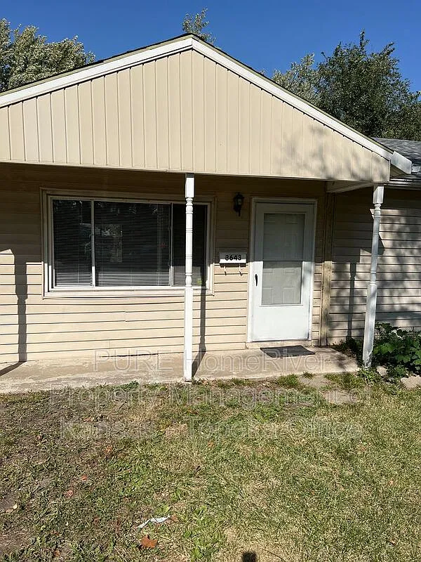 3 bed, 1.0 bath, 1030 sqft, $1,325 — Photo 4
